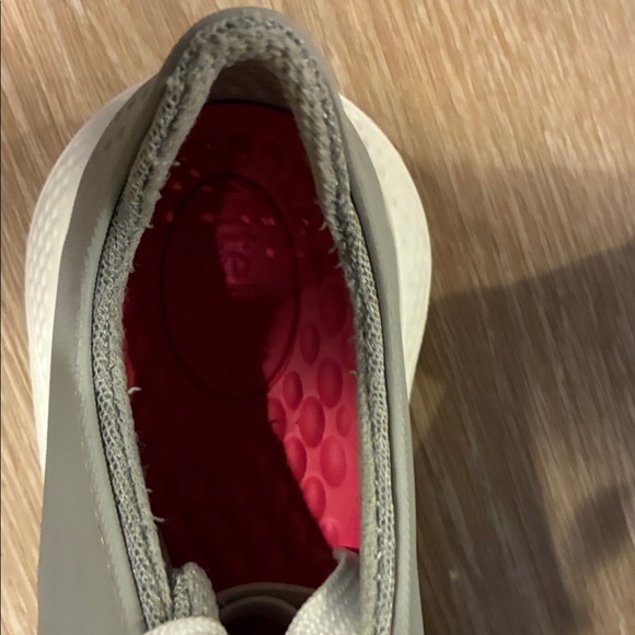 Crocs Lite Ride Pacer Sneaker 205234 by Women's Gray and Pink Waterproof light - Picture 5 of 6